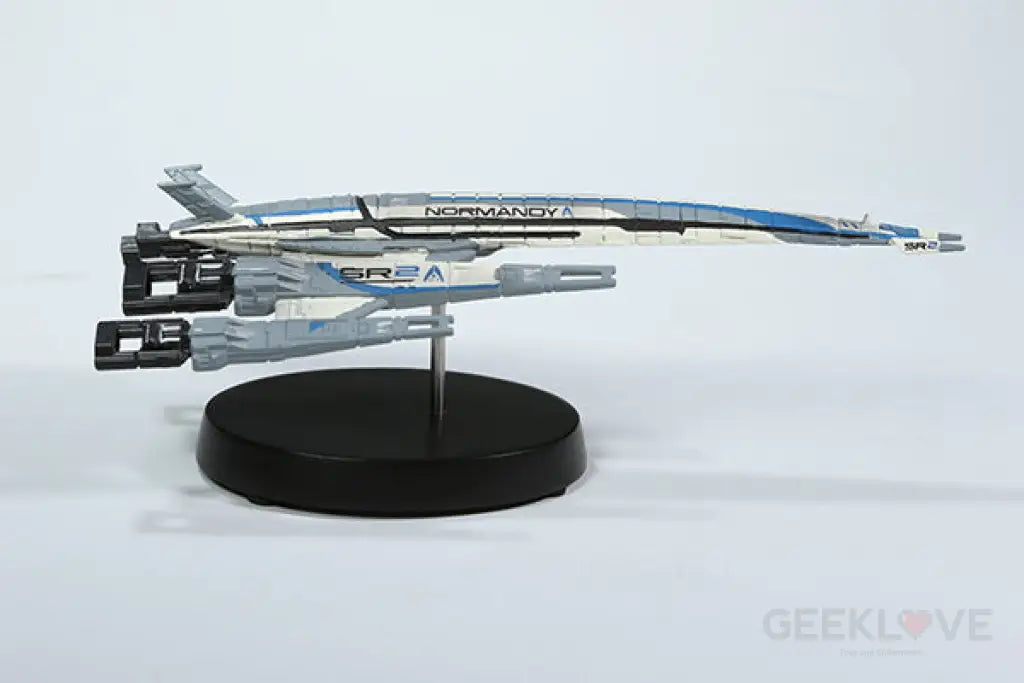 Mass Effect: Normandy SR-2 Ship Replica Remaster - GeekLoveph