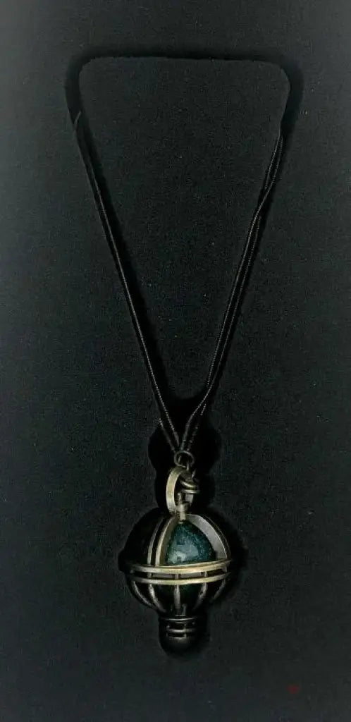 Men In Black - The Arquilian Galaxy Necklace Limited Edition Prop Replica Prop/Replica