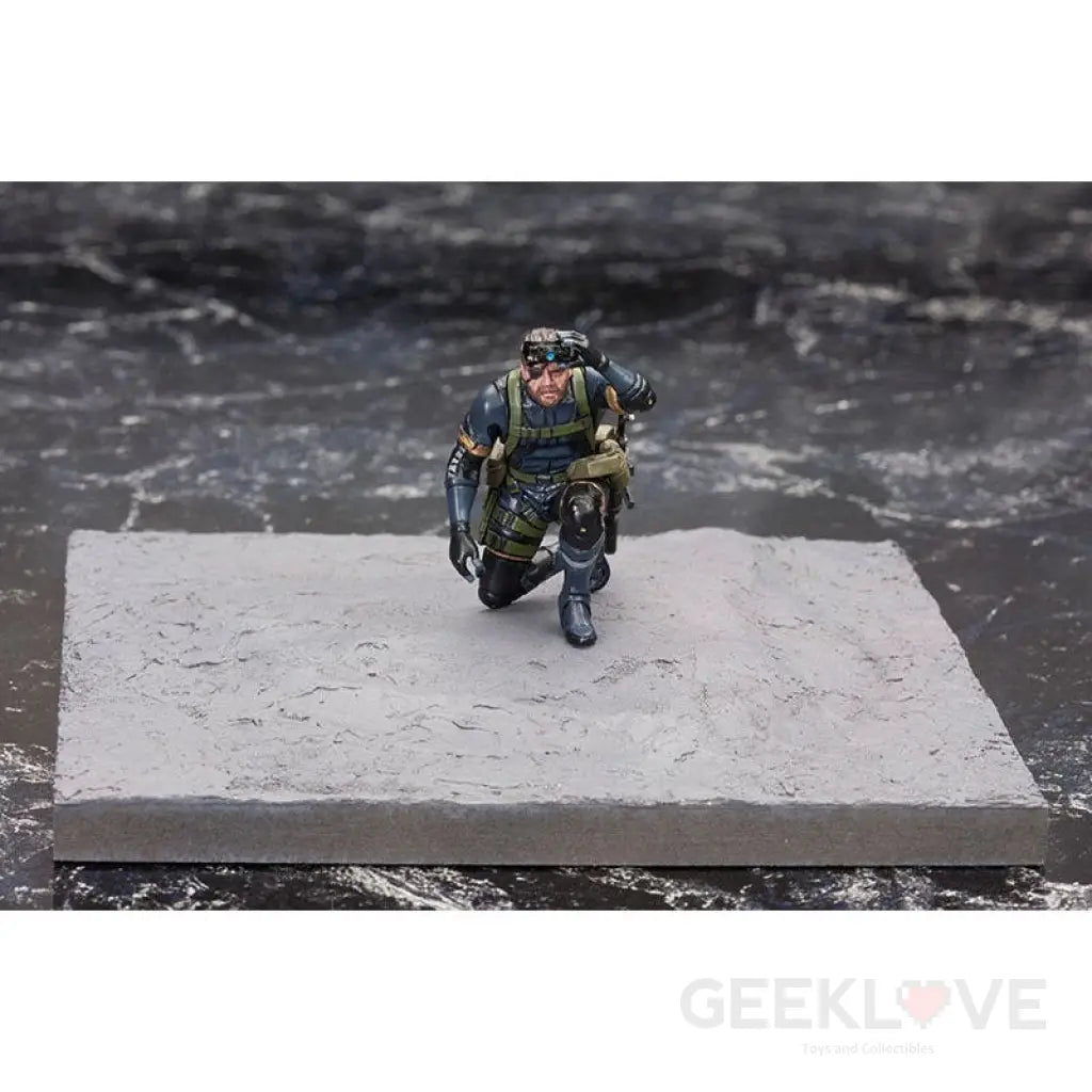 Metal Gear Solid V Ground Zero Set Plastic Model Kit Preorder