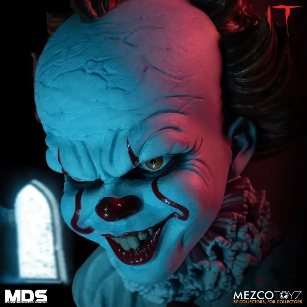 Mezco Designer Series Deluxe IT: Pennywise - GeekLoveph