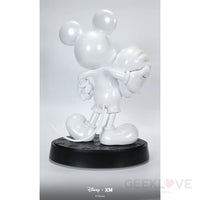 Mickey Around the World 24 Inch – Mickey – Singapore Edition – Pearl White - GeekLoveph
