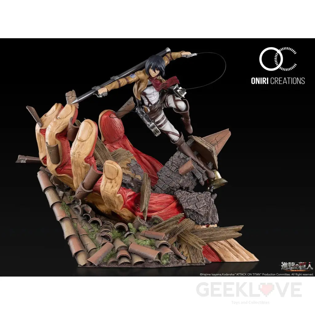 Mikasa VS The Armored Titan 1/6 Scale Statue - GeekLoveph