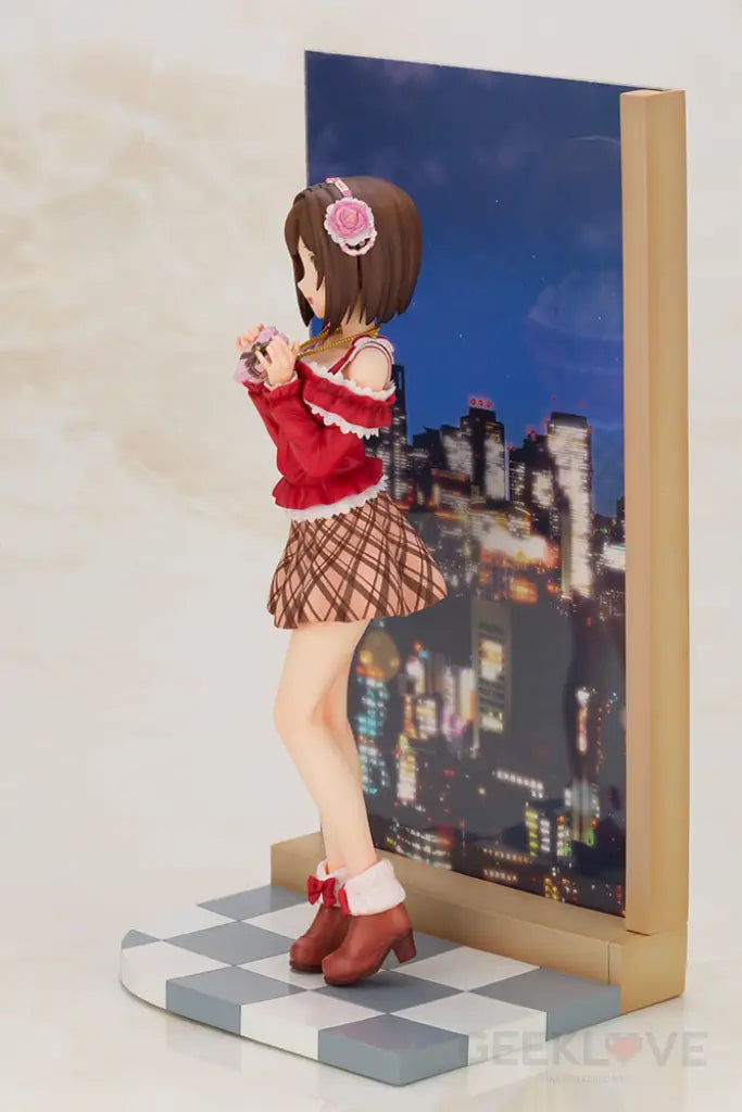 Miku Maekawa Off Stage 1/8 Scale Figure - GeekLoveph