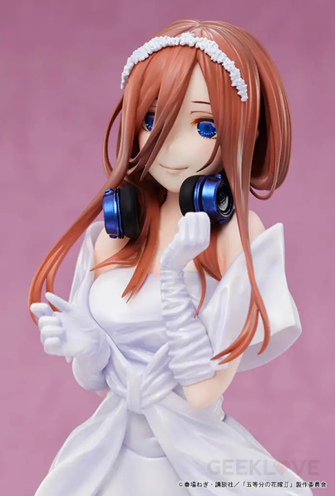 Miku Nakano 1/7 Scale Figure Preorder