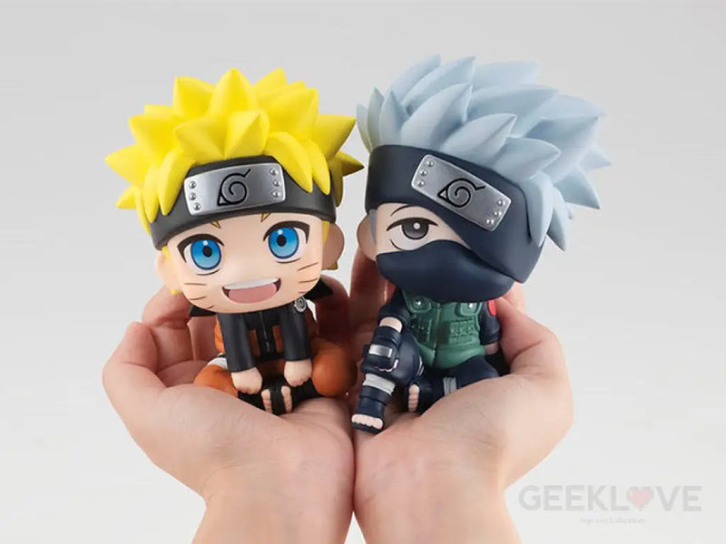 Naruto Look Up Series Uzumaki Naruto and Hatake Kakashi Set with Gift
