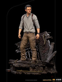 Nathan Drake Deluxe Art Scale 1/10 Statue - GeekLoveph