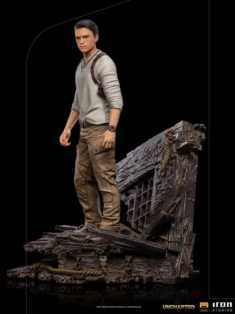 Nathan Drake Deluxe Art Scale 1/10 Statue - GeekLoveph