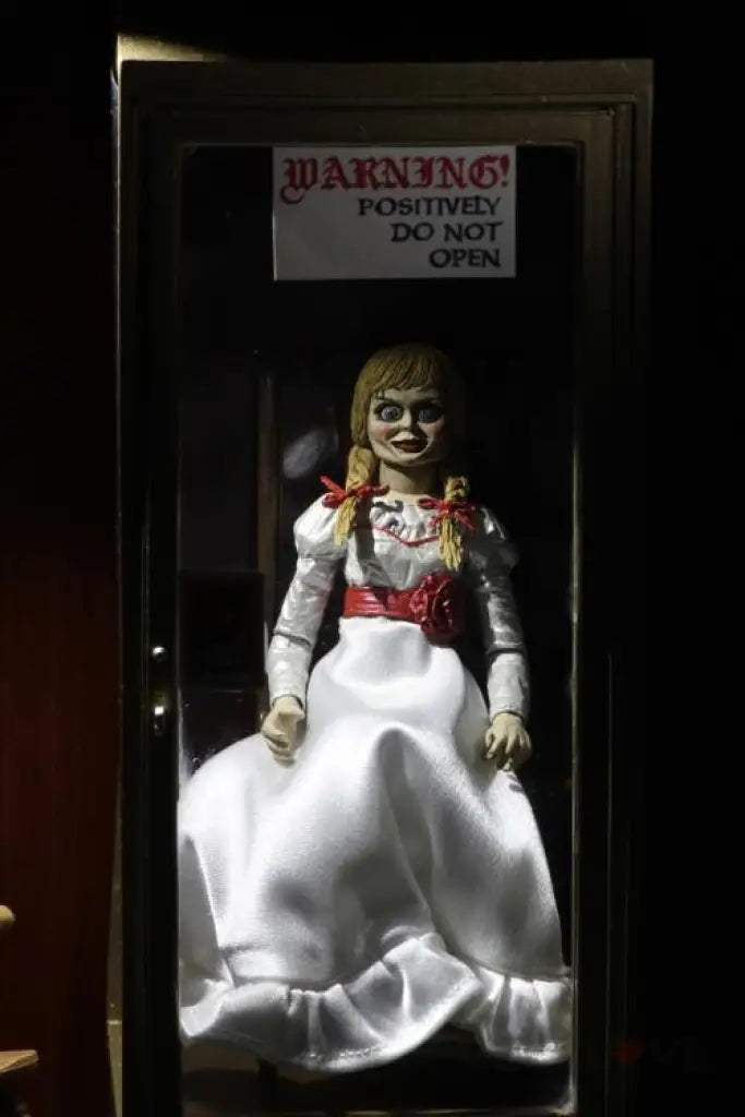 NECA: Annabelle Comes Home - Ultimate Annabelle - GeekLoveph