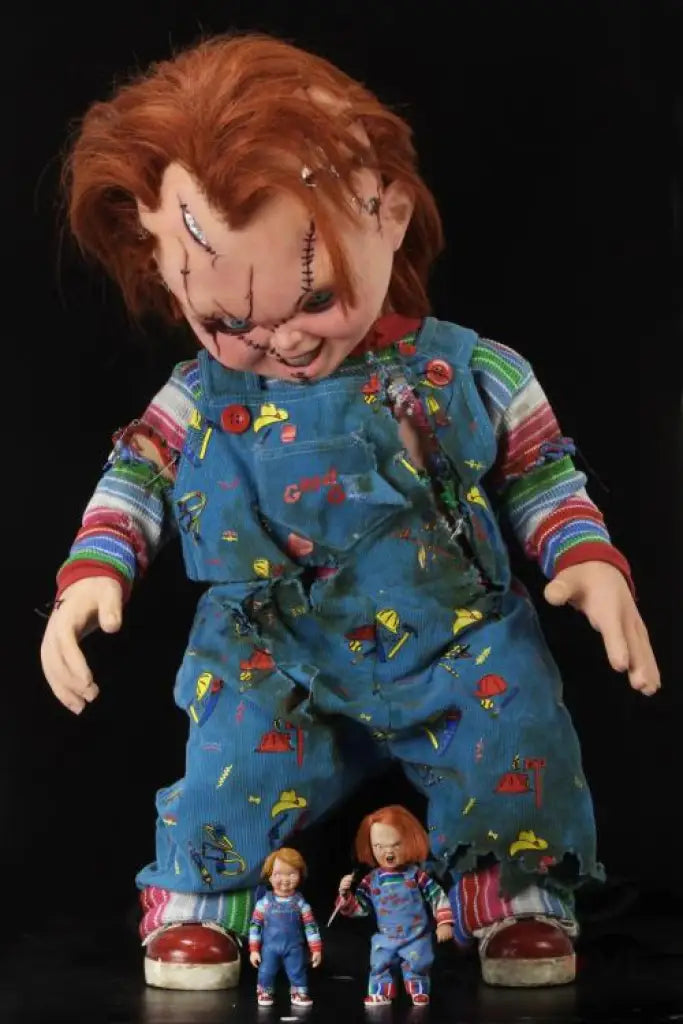 NECA: Bride of Chucky Life-Size Chucky Replica - GeekLoveph