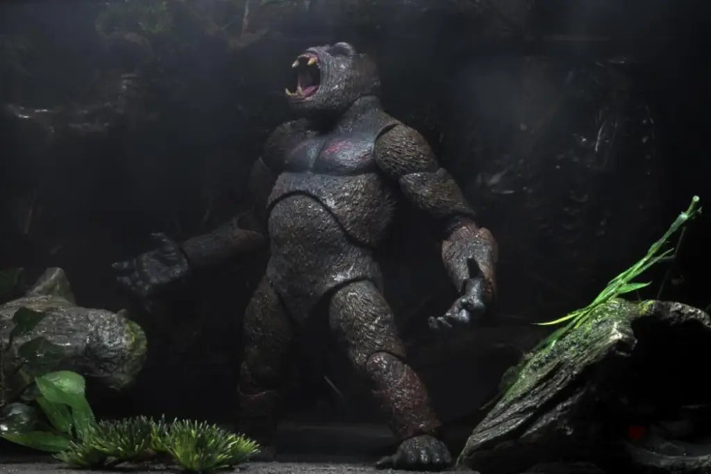 NECA: King Kong 7" King Kong Figure - GeekLoveph