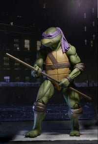 NECA: Teenage Mutant Ninja Turtles [1990 Movie] - 1⁄4 Donatello - GeekLoveph