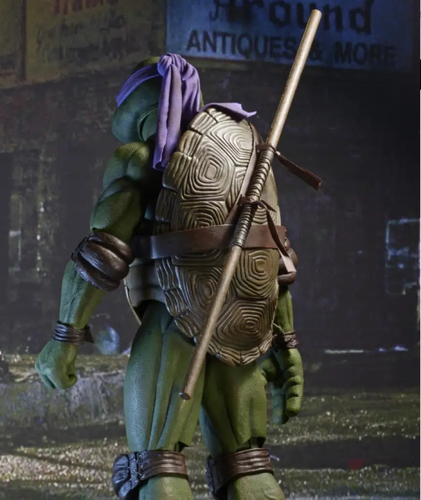 NECA: Teenage Mutant Ninja Turtles [1990 Movie] - 1⁄4 Donatello - GeekLoveph