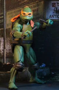 NECA: Teenage Mutant Ninja Turtles [1990 Movie] - 1⁄4 Michelangelo - GeekLoveph