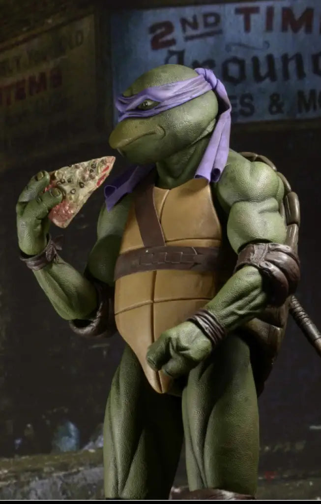 NECA: Teenage Mutant Ninja Turtles [1990 Movie] - 1⁄4 Donatello - GeekLoveph