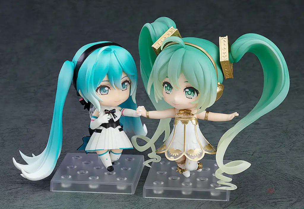 Nendoroid Hatsune Miku: Symphony 5th Anniversary Ver. - GeekLoveph