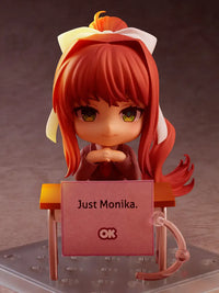 Nendoroid Monika - GeekLoveph