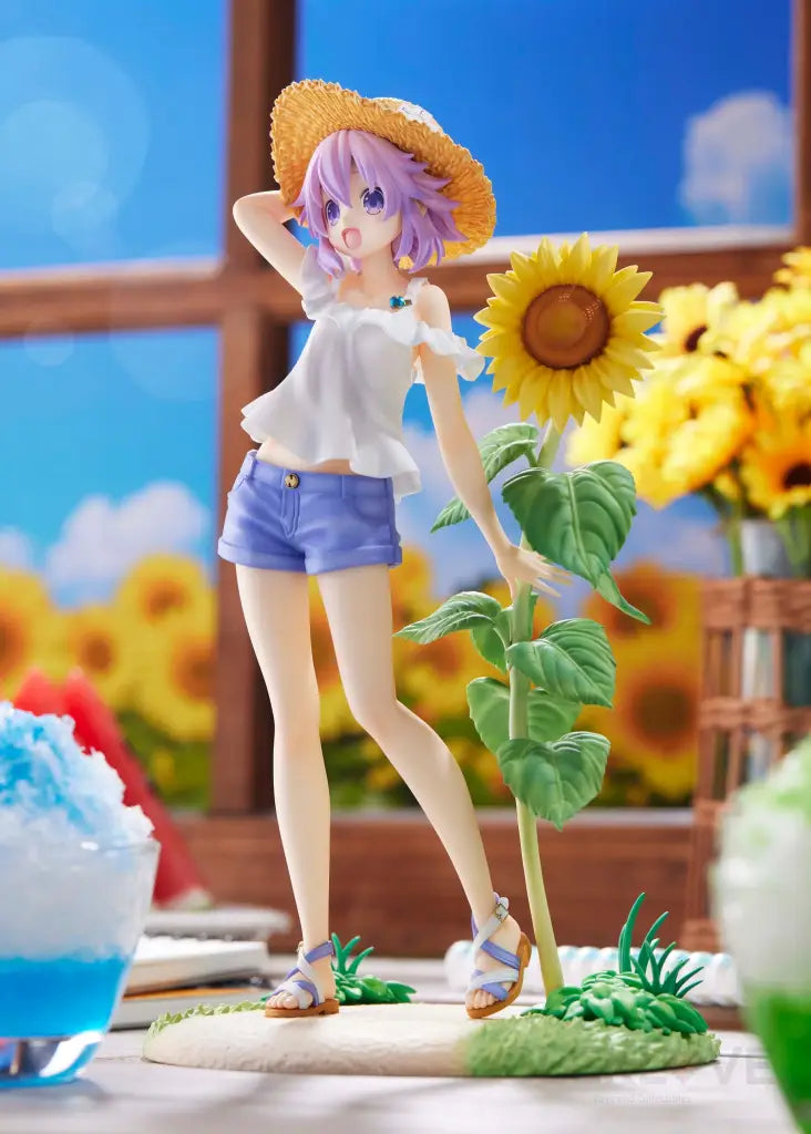 Neptune Summer Vacation Ver. Limited Edition Preorder