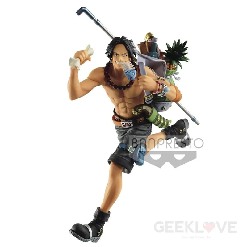 ONE PIECE THREE BROTHERS FIGURE ACE