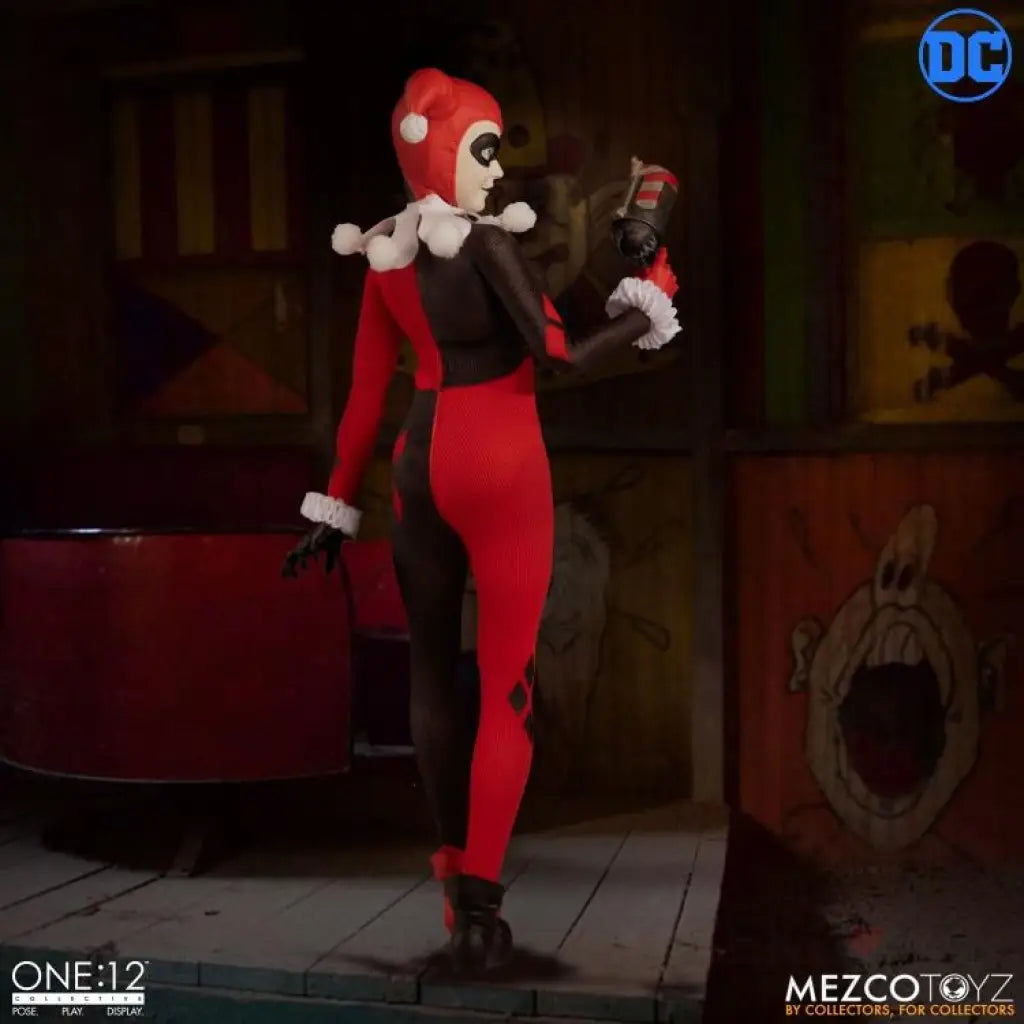 One12 Deluxe Harley Quinn - GeekLoveph