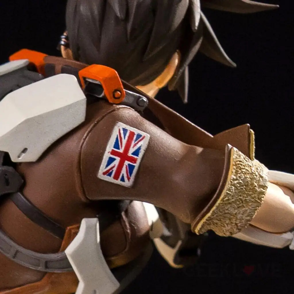 Overwatch Tracer Statue - GeekLoveph