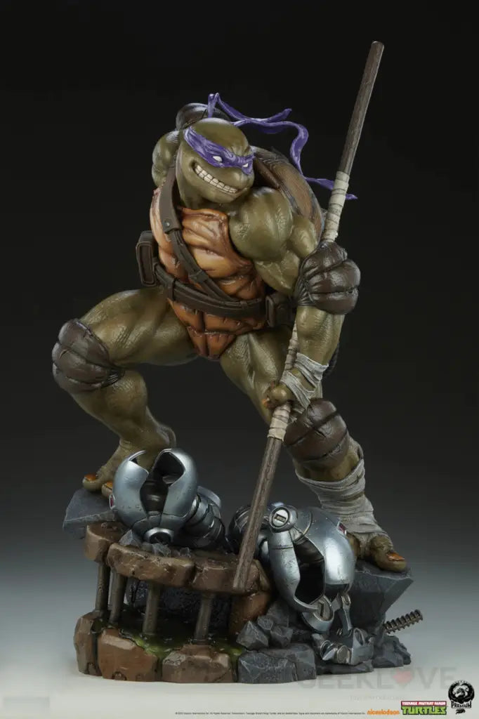 Pcs Donatello 1/3 Deluxe Scale Figure
