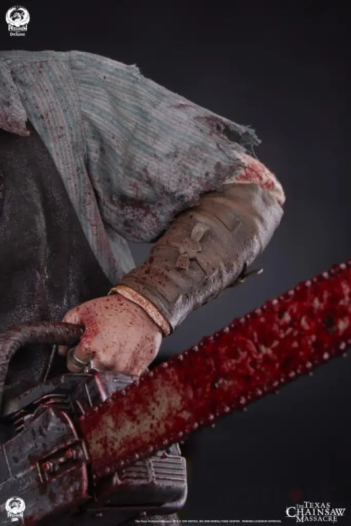 Pcs Leatherface 1/4 Scale Deluxe Ver. Scale Figure