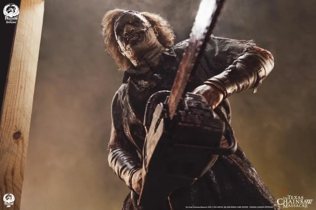 Pcs Leatherface 1/4 Scale Deluxe Ver. Scale Figure