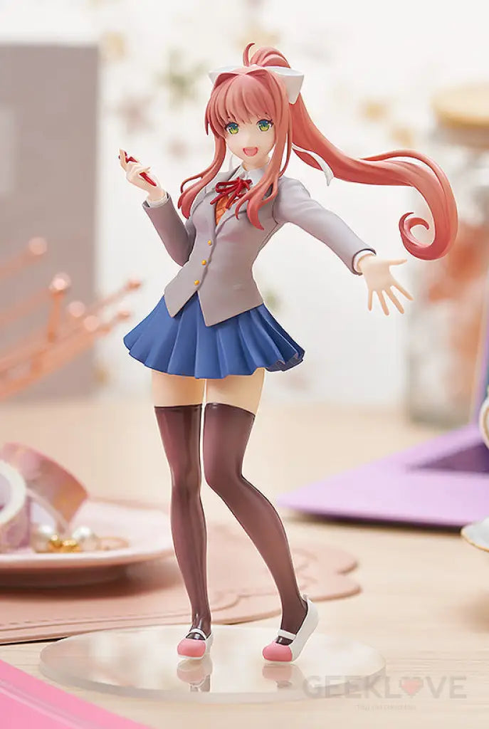 Pop Up Parade Monika