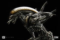 Pre-Order XM Studios Alien Warrior - GeekLoveph