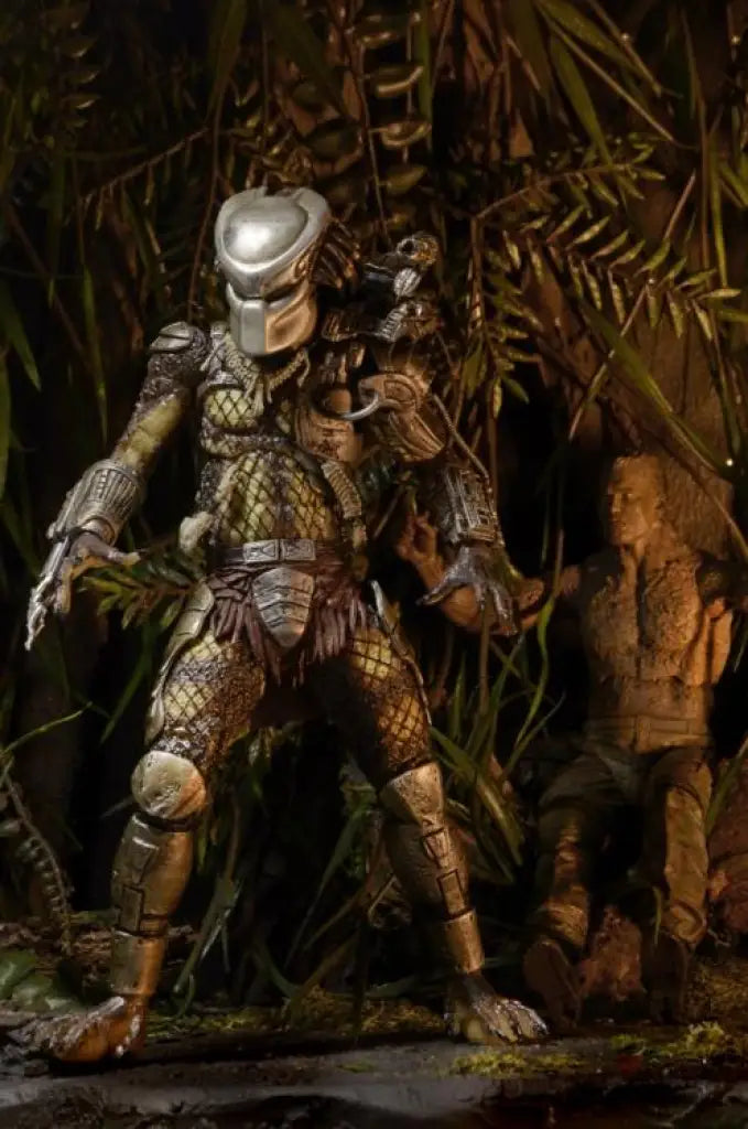 Predator - Ultimate Jungle Hunter Predator Figure - GeekLoveph