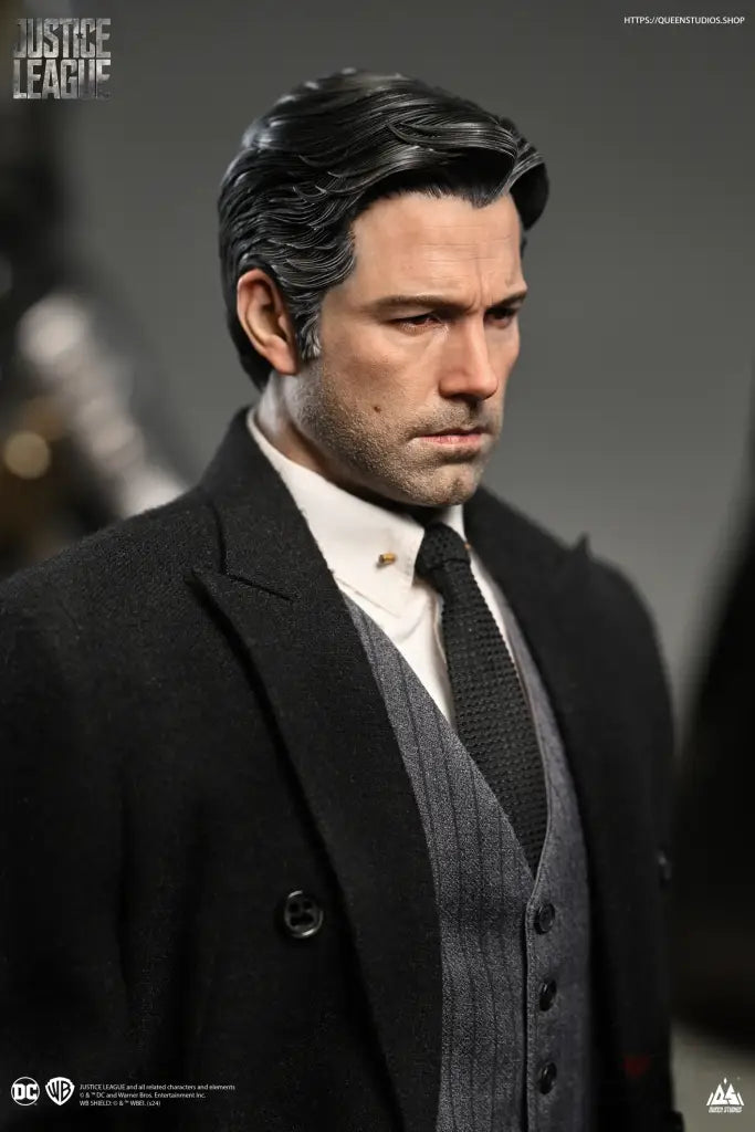 Queen Studios Bruce Wayne (Ben Affleck) Scale Figure