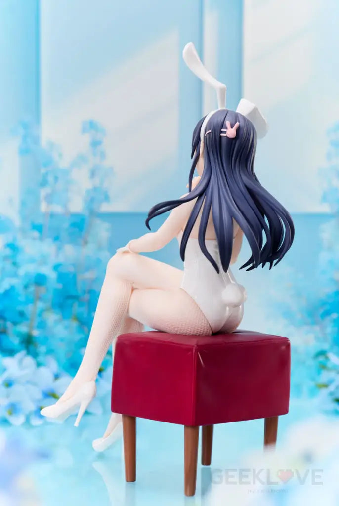 Rascal Does Not Dream Series Mai Sakurajima Bunny Ver. Statue