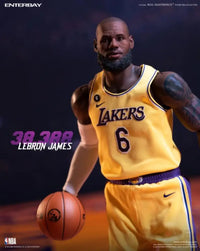 Real Masterpiece Nba Collection: Lebron James Special Edition Scale Figure