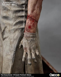 Red Pyramid Thing (The Executioner) 1/6 Scale Premium Statue - GeekLoveph