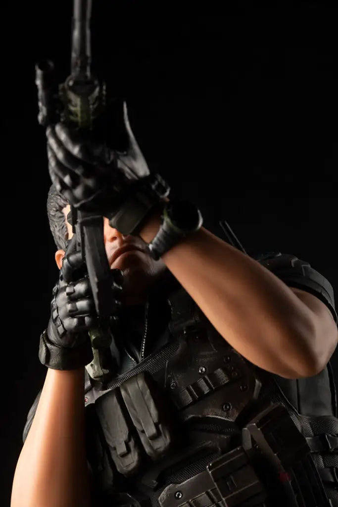 Resident Evil Vendetta Chris Redfield Renewal Package Artfx Statue Preorder