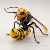 Revoltech RevoGeo Vespa Mandarinia (Asian Giant Hornet) - GeekLoveph