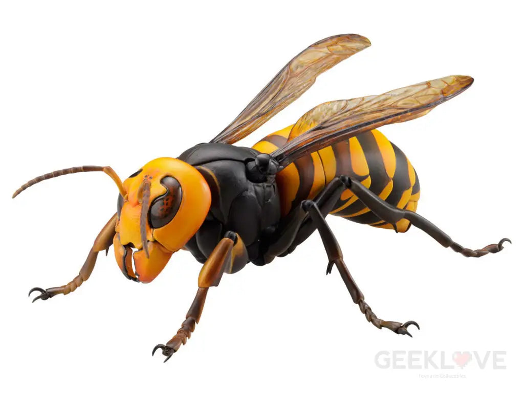 Revoltech RevoGeo Vespa Mandarinia (Asian Giant Hornet) - GeekLoveph