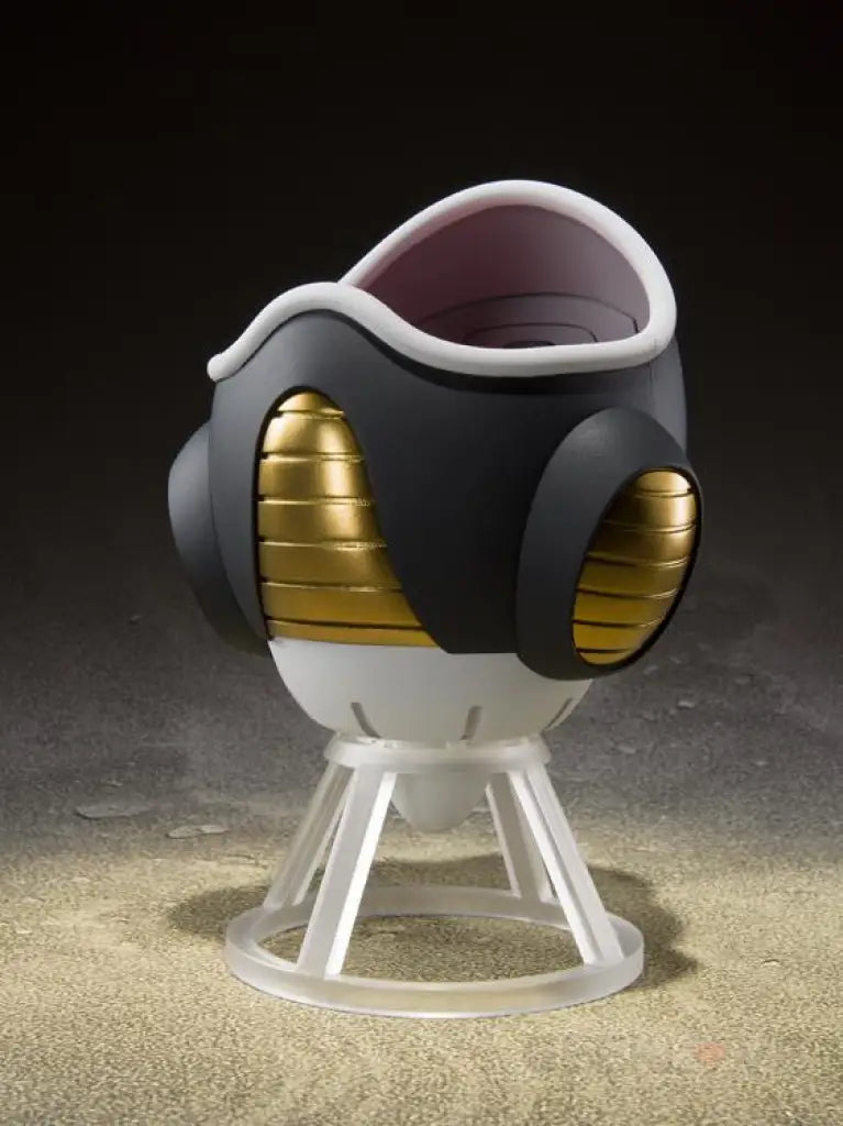 S.H.Figuarts First Form Frieza and Pod Set - GeekLoveph