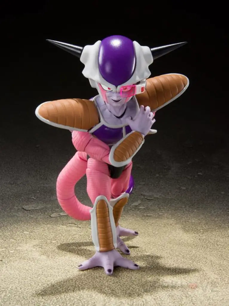 S.H.Figuarts First Form Frieza and Pod Set - GeekLoveph