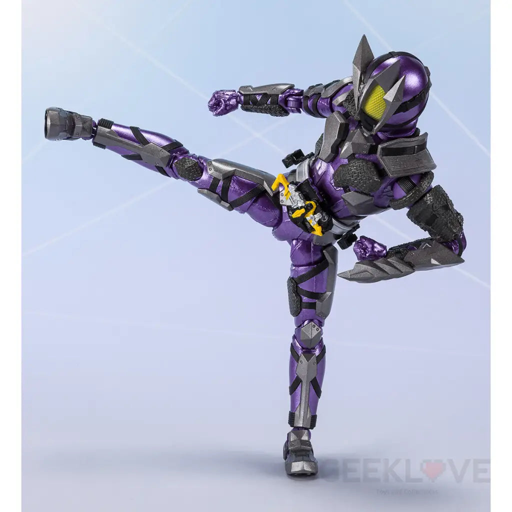 S.H.Figuarts KAMEN RIDER HOROBI STING SCORPION - GeekLoveph