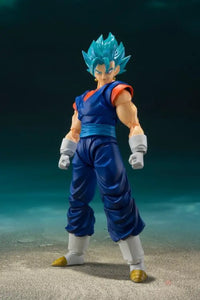 S.H.Figuarts SSGSS Vegito Super - GeekLoveph