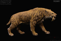 Smilodon Populator "Stray Cat" (Plain Ver.) Deluxe - GeekLoveph