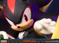 Sonic The Hedgehog Shadow the Hedgehog: Chaos Control Statue - GeekLoveph