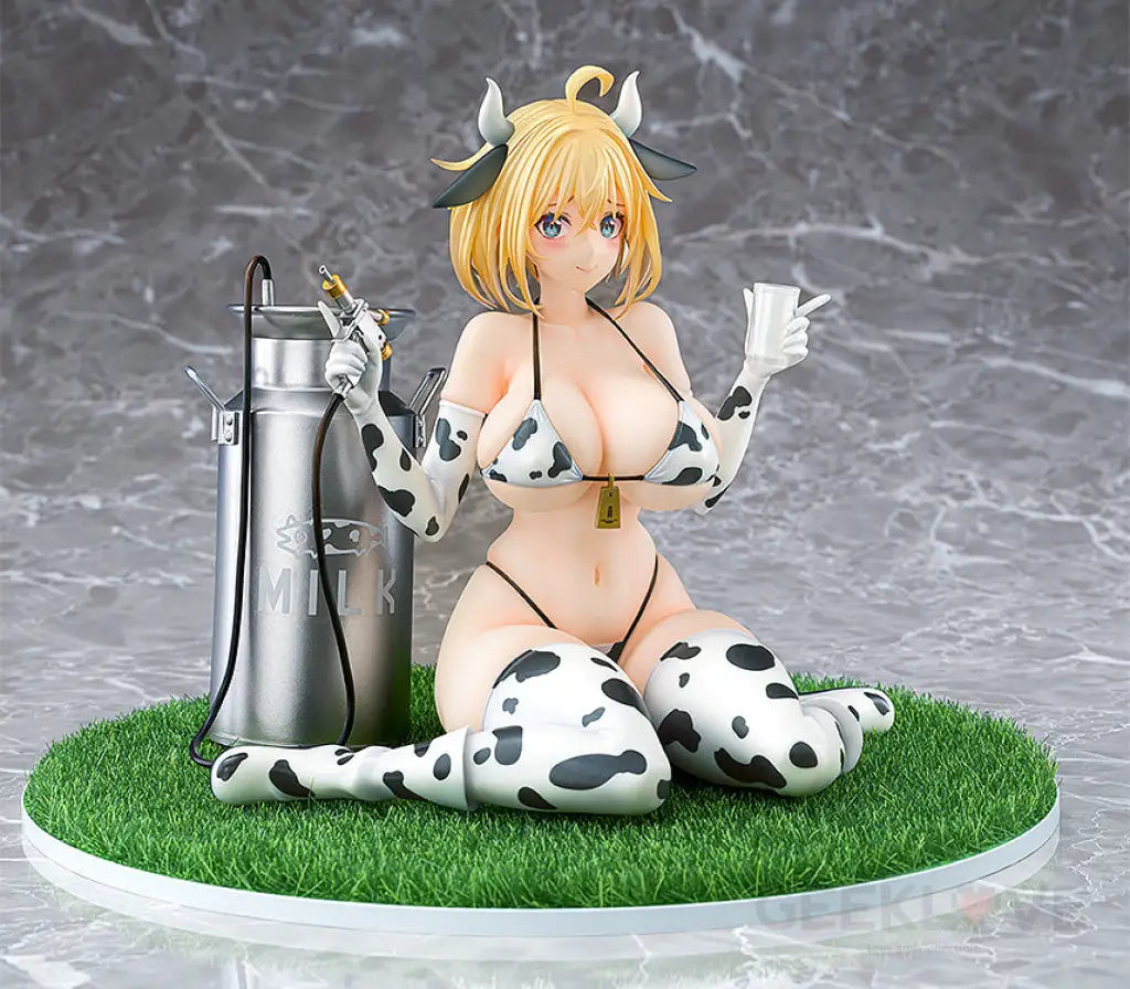 Sophia F. Shirring: Cow Bikini Ver.