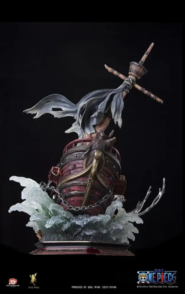 Soul Wing Hawkeye Dracule Mihawk 1/6 Scale Statue - GeekLoveph