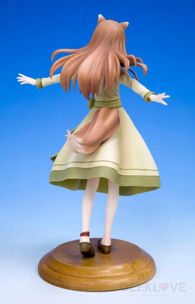 Spice And Wolf Holo Renewal Package Ani Statue - GeekLoveph