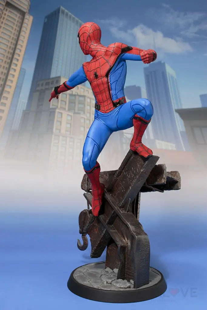 SPIDER-MAN HOMECOMING MOVIE SPIDER-MAN ARTFX STATUE - GeekLoveph