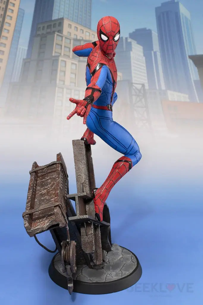 SPIDER-MAN HOMECOMING MOVIE SPIDER-MAN ARTFX STATUE - GeekLoveph