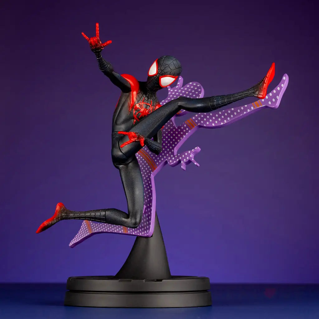 Spider-Man Into The Spider-Verse Miles Morales Hero Suit Ver. ARTFX+ - GeekLoveph