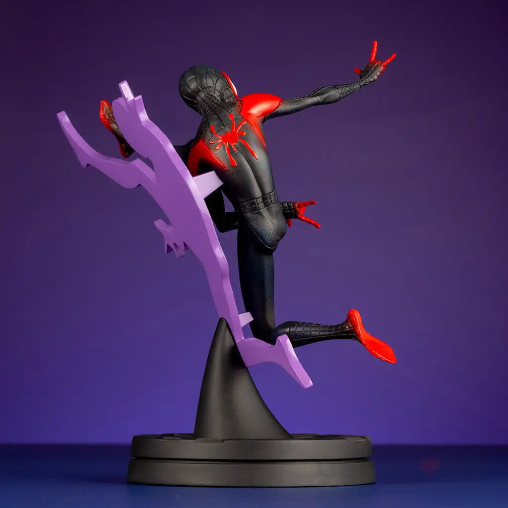 Spider-Man Into The Spider-Verse Miles Morales Hero Suit Ver. ARTFX+ - GeekLoveph